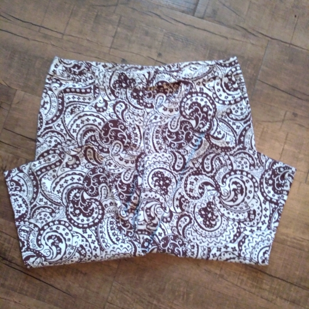 Paisley-Print, Stretchy Capris